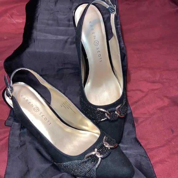 Karen Scott woman shoe- size 10- worn once black and gold - Picture 4 of 9
